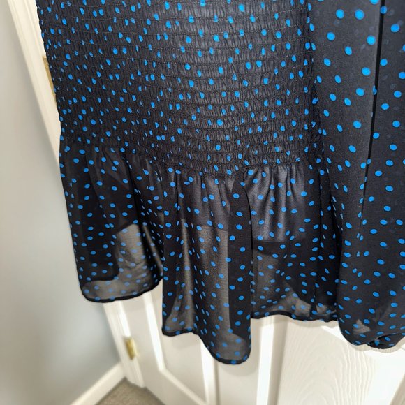 Lily White Blouse - Picture 4 of 5